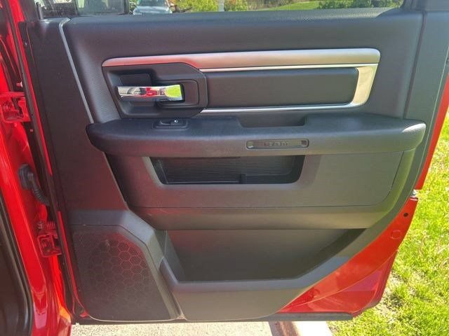 Used 2022 RAM 1500 Classic Warlock w/ Electronics Group AWD/4WD image 28