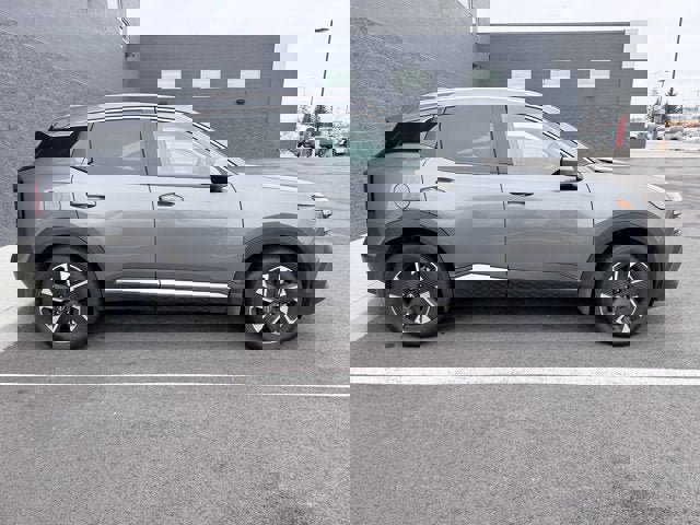 Certified 2025 Nissan Kicks SV w/ SV Premium Package image 7