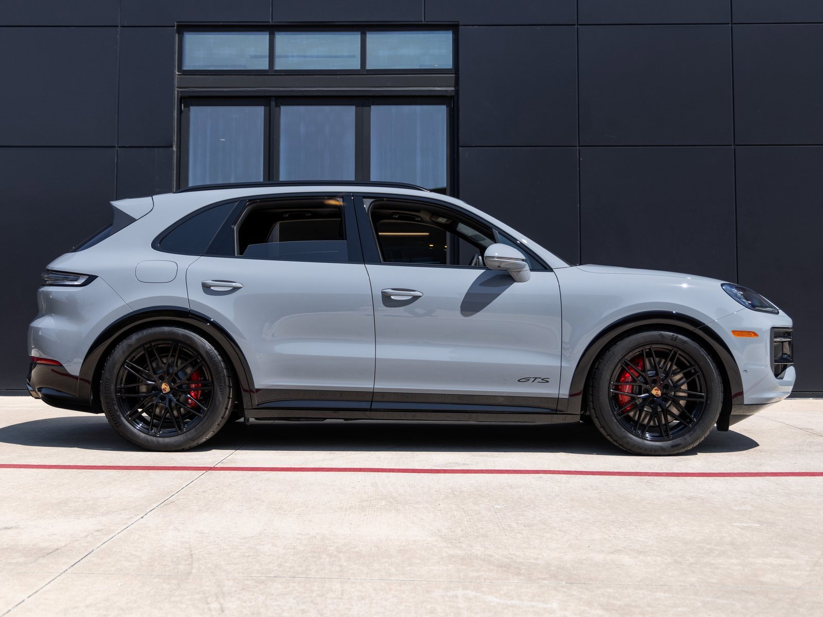 Certified 2026 Porsche Cayenne GTS image 12