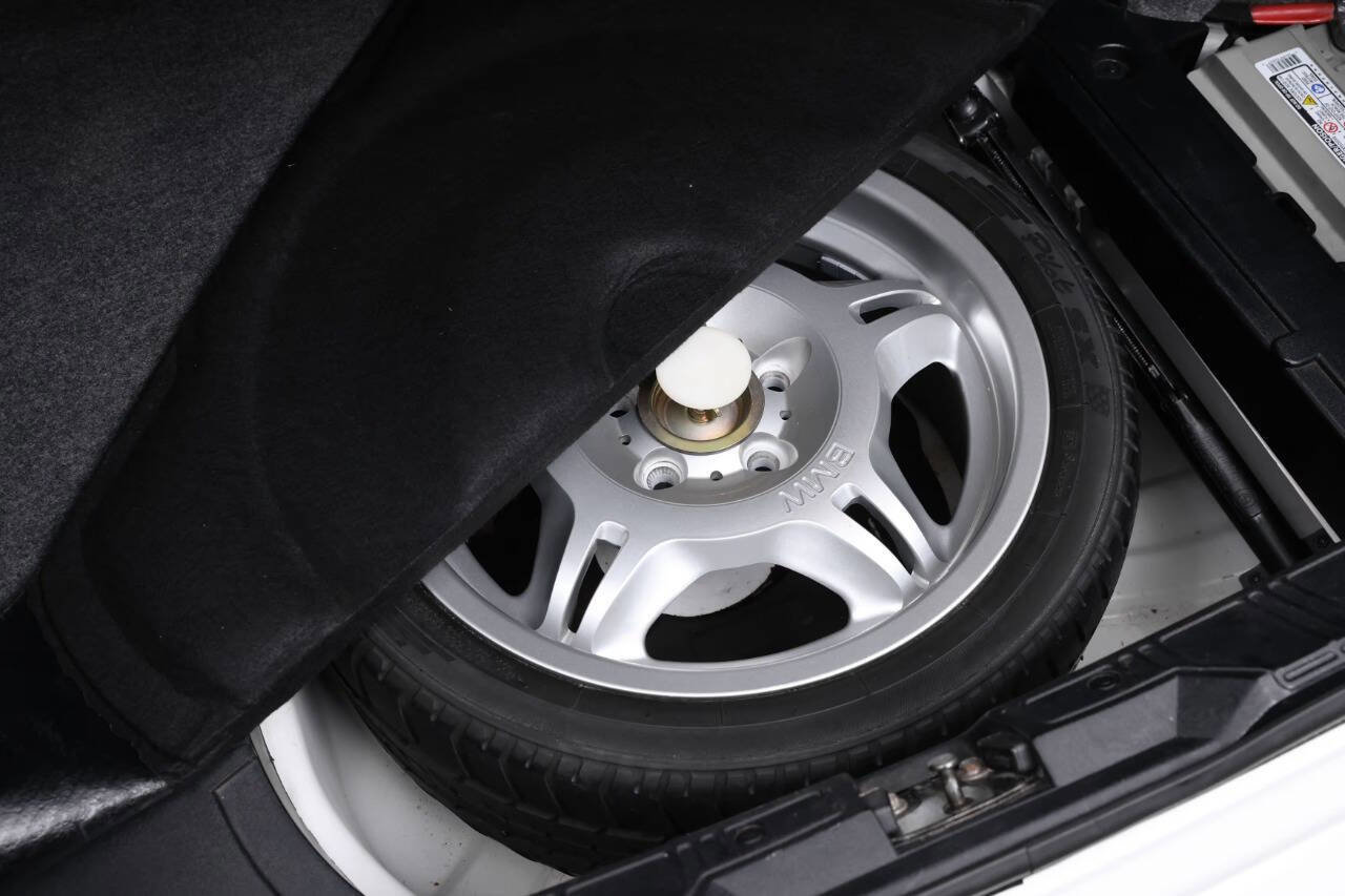 Used 1995 BMW M3 Coupe image 8