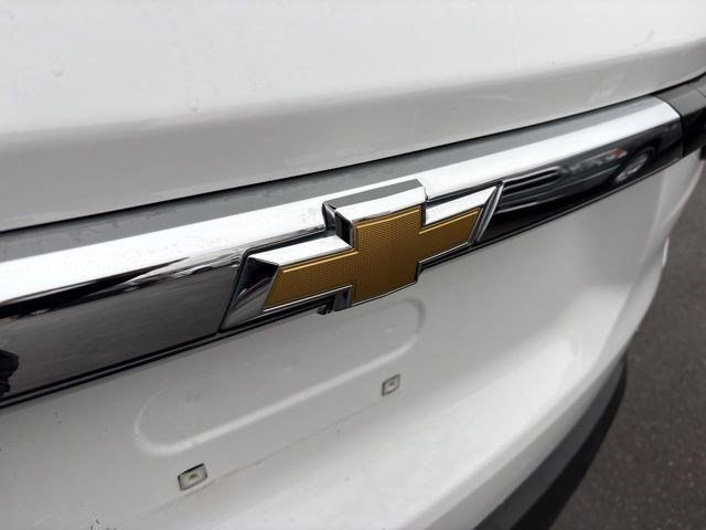 Used 2023 Chevrolet Traverse LT image 50