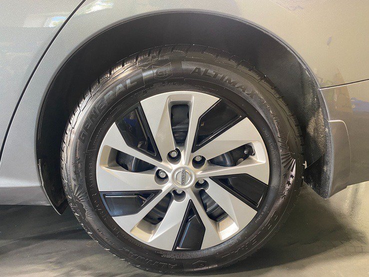 Used 2020 Nissan Altima 2.5 S FWD image 9