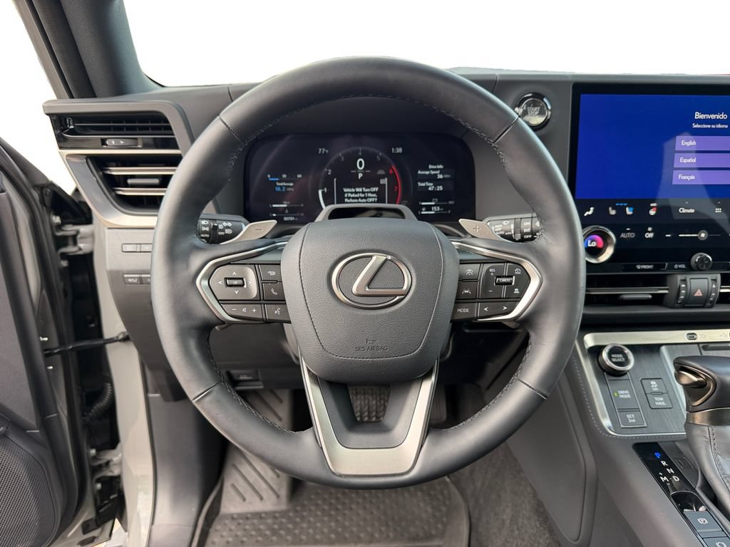 Used 2024 Lexus GX 550 w/ Accessory Package (Z1) AWD/4WD image 12