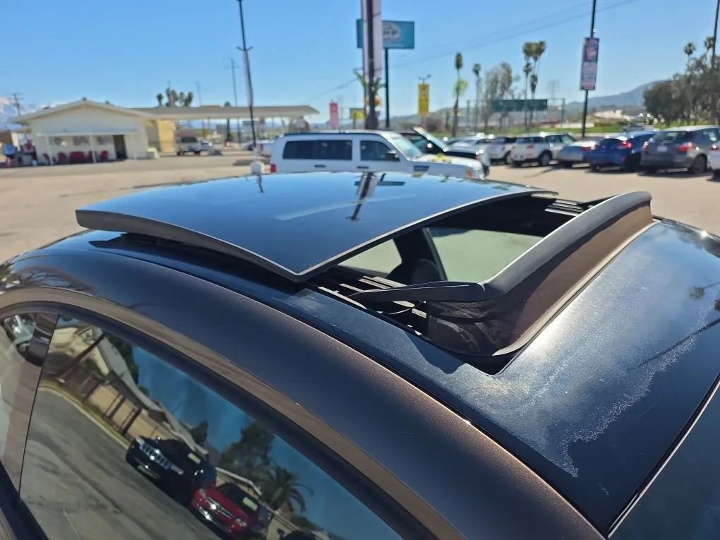 Used 2013 Volkswagen Beetle 2.5 image 9