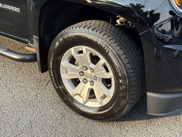 Used 2019 Chevrolet Colorado LT w/ LT Convenience Package RWD image 8