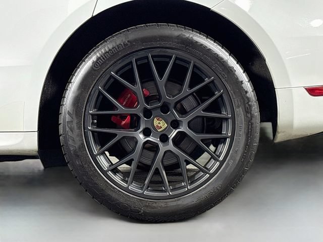 Used 2017 Porsche Macan GTS AWD/4WD image 32