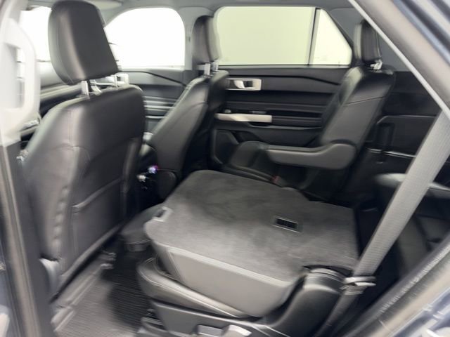 Used 2023 Ford Explorer XLT w/ Equipment Group 202A image 35