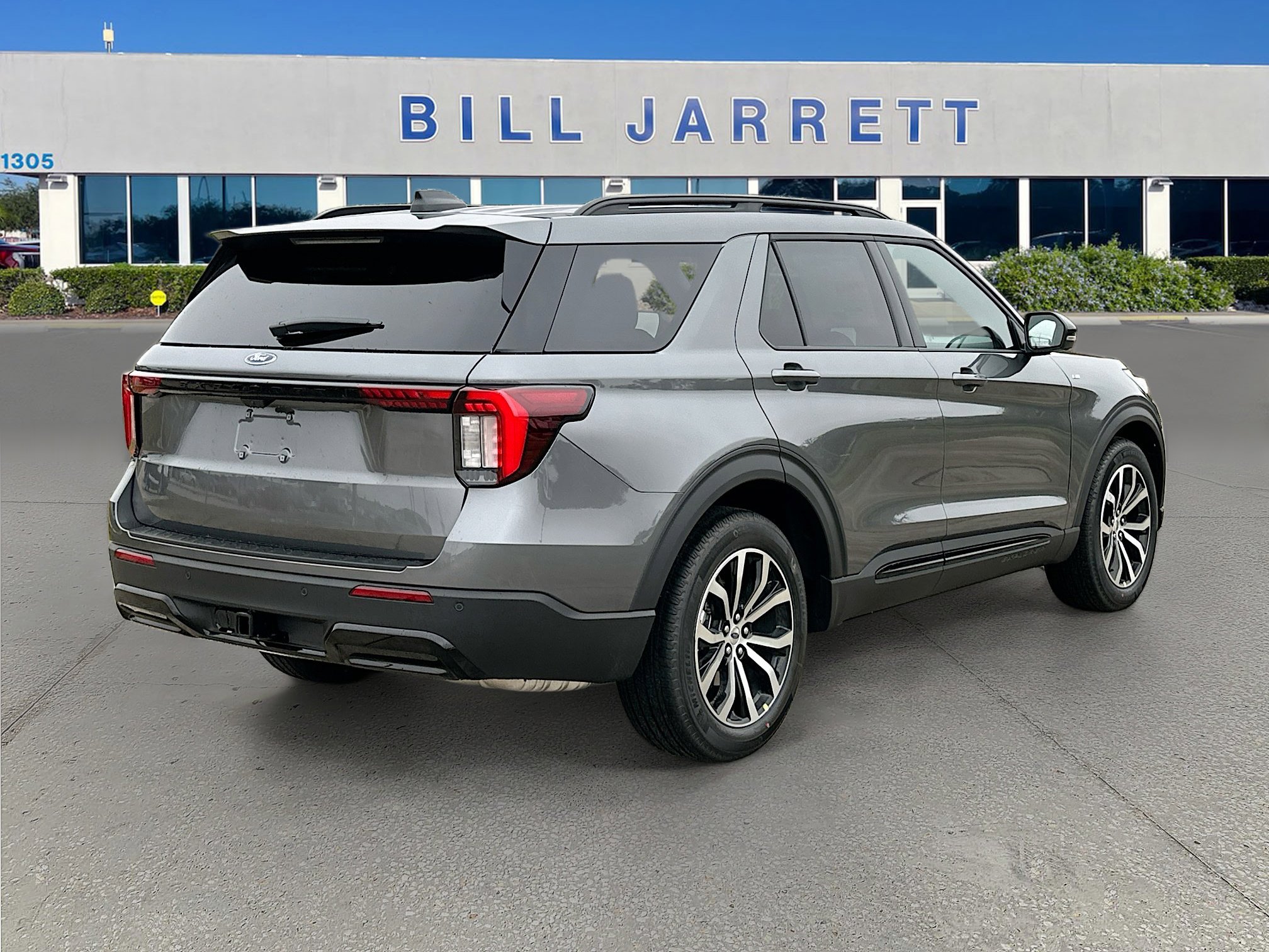 New 2026 Ford Explorer ST-Line image 4