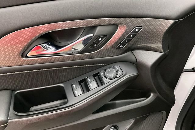 Used 2023 Chevrolet Traverse Premier image 41