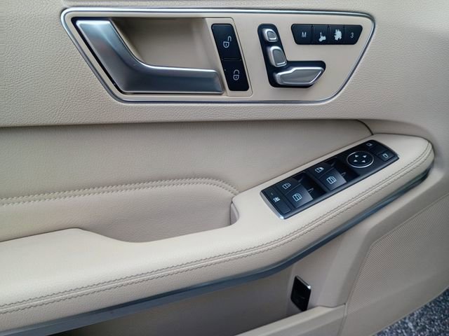 Used 2014 Mercedes-Benz E 250 BlueTEC Sedan image 22