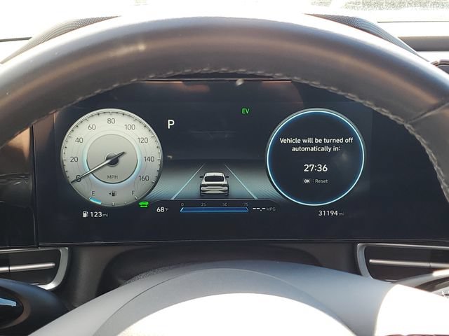 Used 2023 Hyundai Elantra Limited w/ Cargo Package FWD image 10