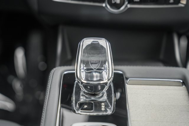 New 2026 Volvo XC90 B6 Plus w/ Protection Package Premier image 25