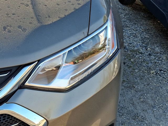 Used 2020 Chevrolet Traverse LT w/ LT Premium Package image 6