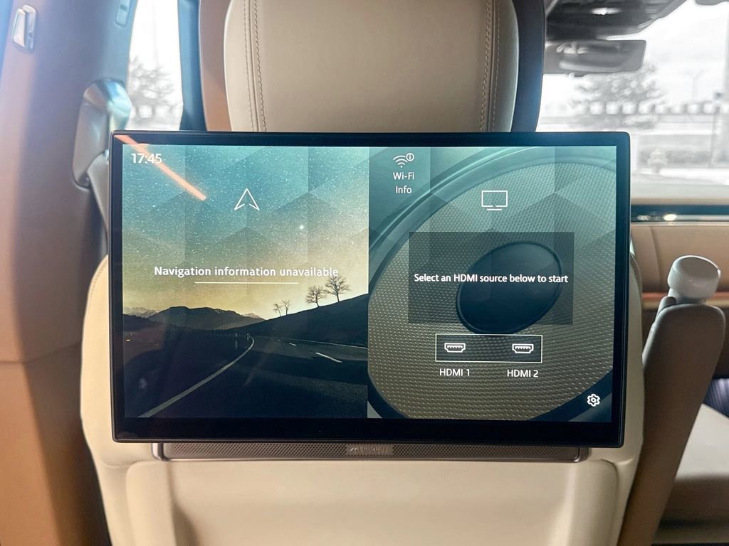 New 2026 Land Rover Range Rover SV image 21