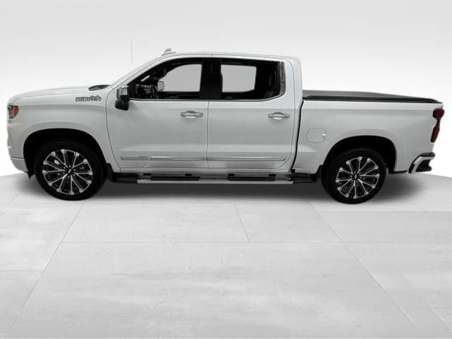Certified 2025 Chevrolet Silverado 1500 High Country w/ High Country Premium Package AWD/4WD image 2