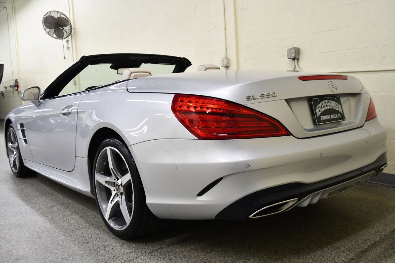 Used 2017 Mercedes-Benz SL 550 image 7