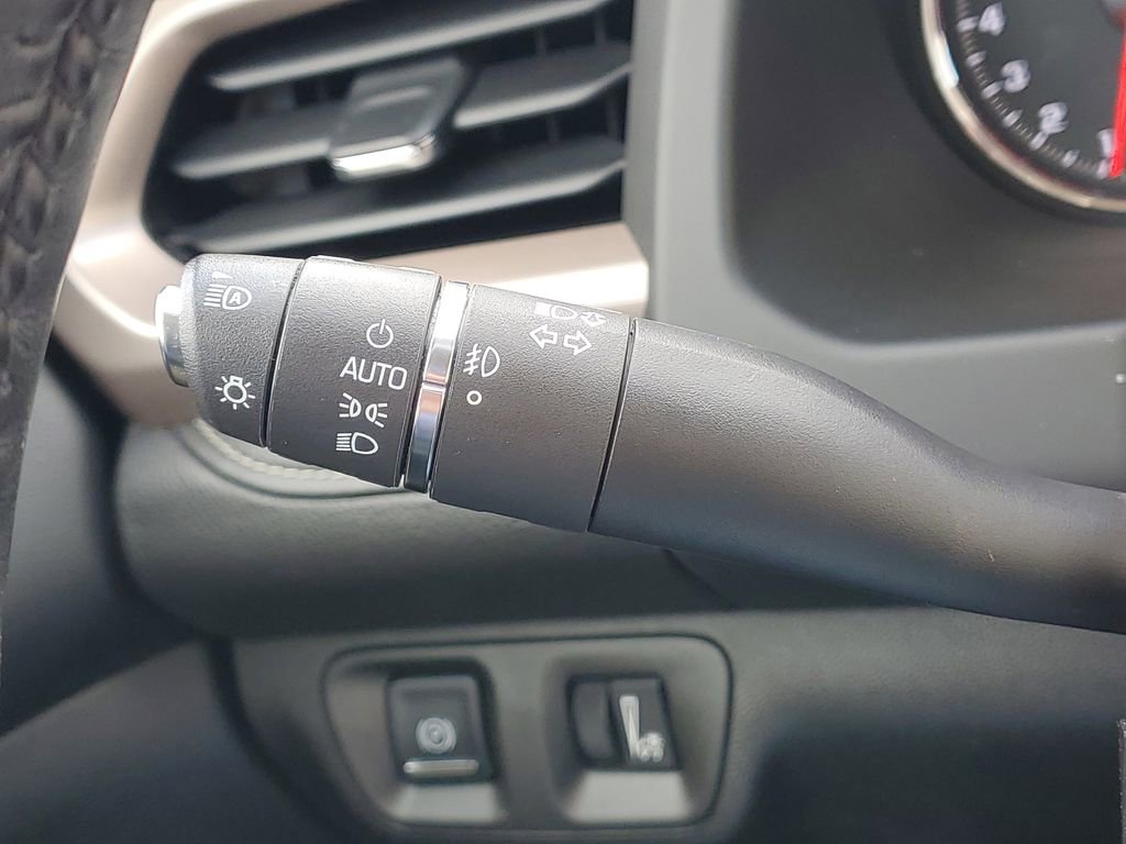 Used 2017 GMC Acadia Denali AWD/4WD image 24