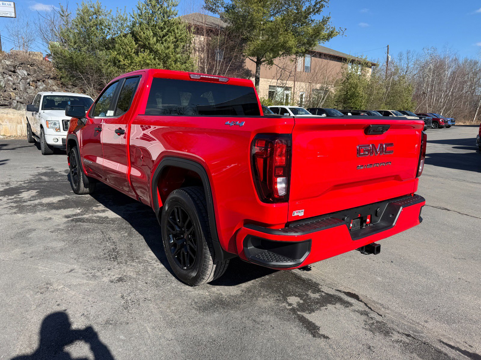 New 2026 GMC Sierra 1500 Pro w/ Graphite Edition AWD/4WD image 3