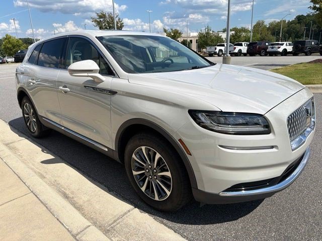 Used 2023 Lincoln Nautilus Reserve AWD/4WD image 7