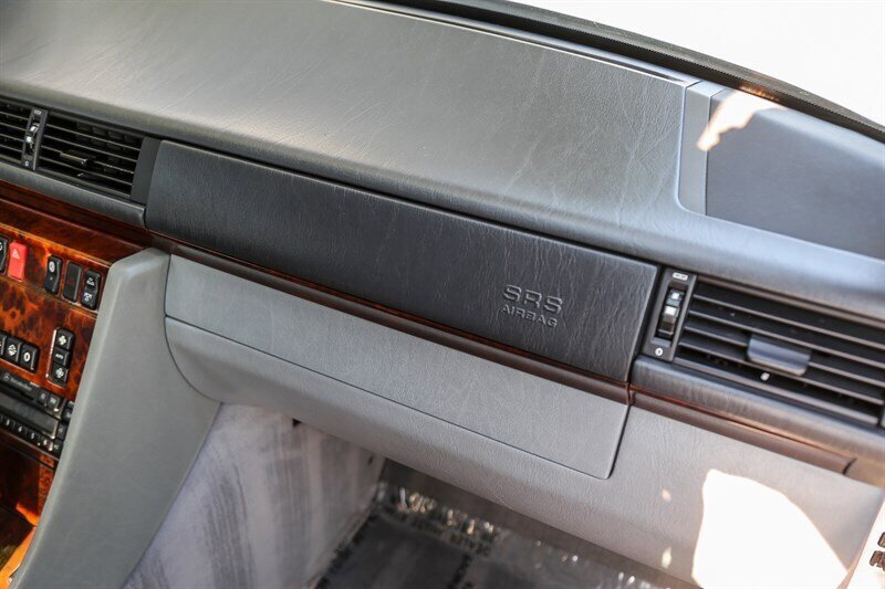 Used 1995 Mercedes-Benz E 320 Convertible image 71