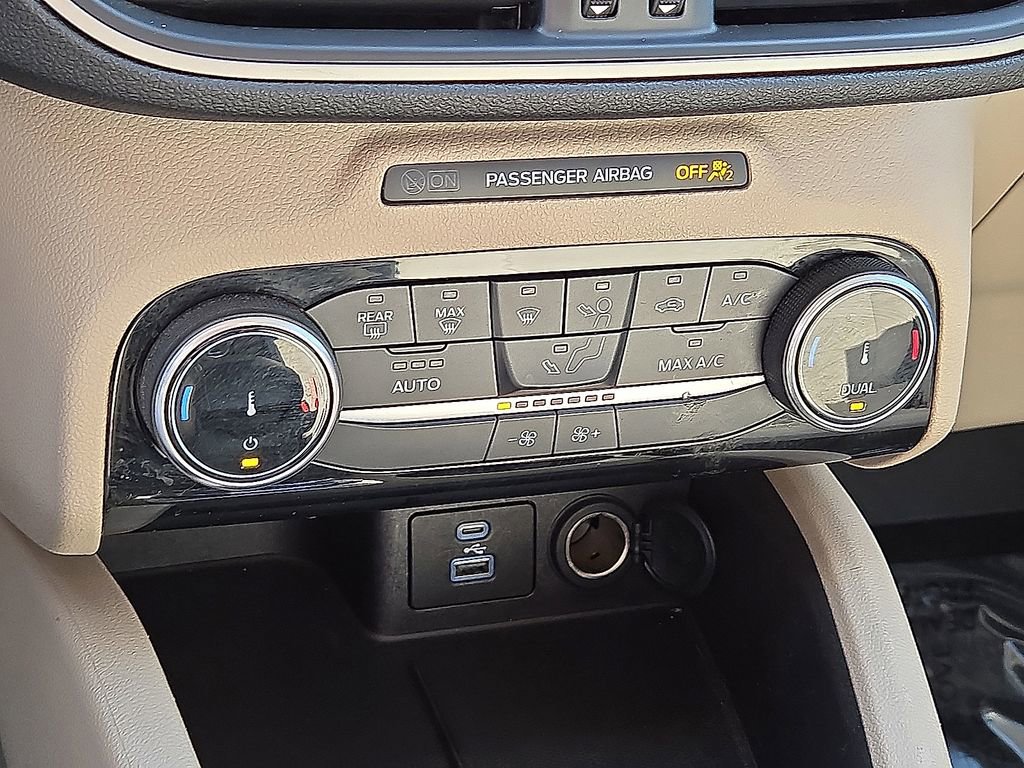 Used 2022 Ford Escape SE w/ Convenience Package image 30