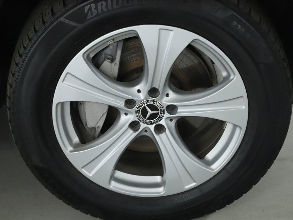 Used 2018 Mercedes-Benz GLC 300 4MATIC image 10