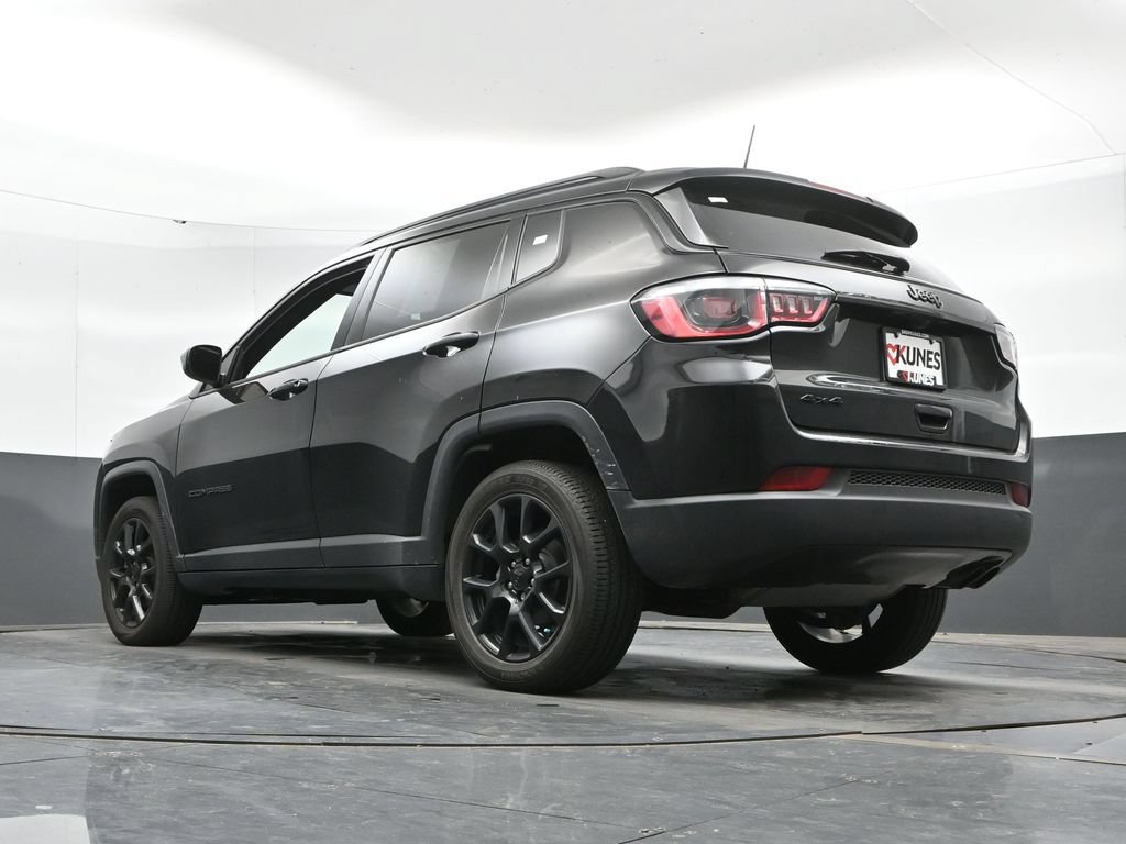Used 2022 Jeep Compass Latitude w/ Convenience Group AWD/4WD image 45