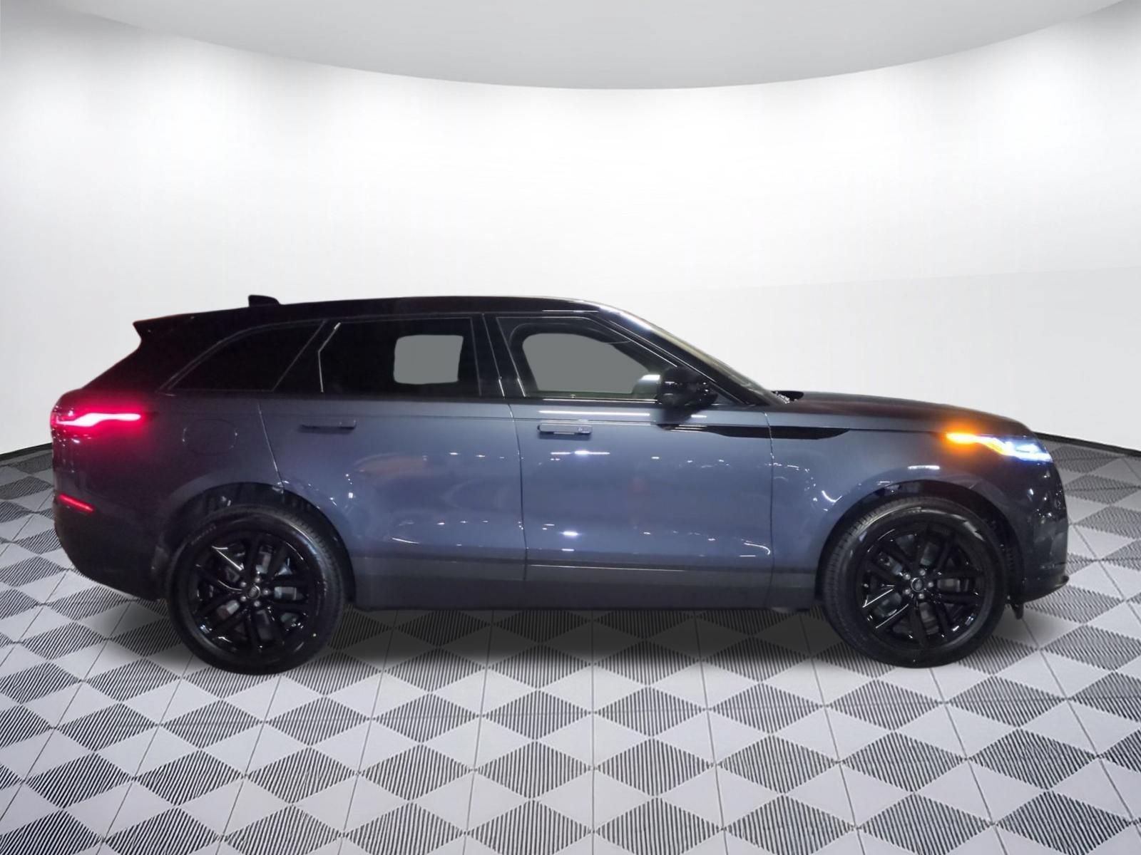 New 2026 Land Rover Range Rover Velar S AWD/4WD image 6