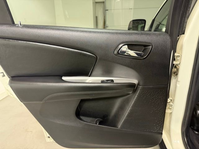 Used 2018 Dodge Journey SE w/ Popular Equipment Group FWD image 21