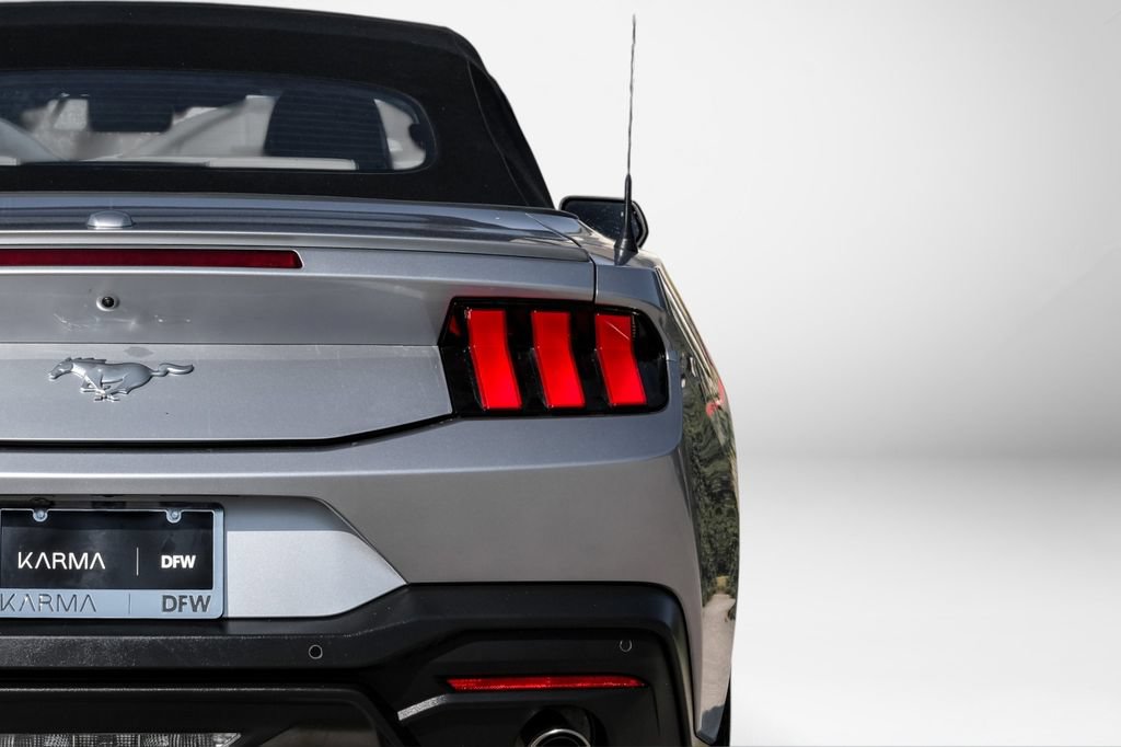 Used 2024 Ford Mustang Premium RWD image 43