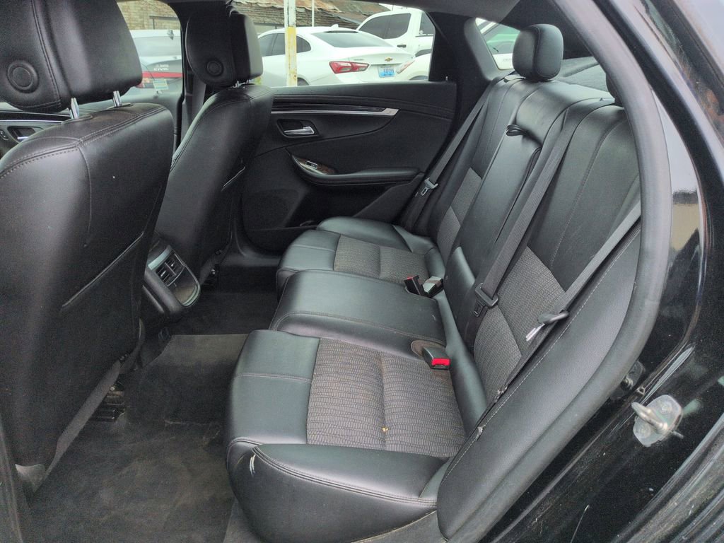Used 2014 Chevrolet Impala LT w/ Convenience Package FWD image 26