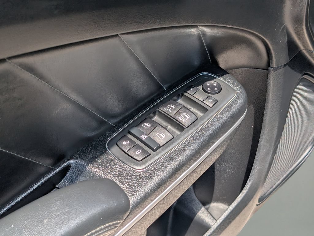 Used 2020 Dodge Charger Scat Pack w/ Dynamics Package RWD image 15