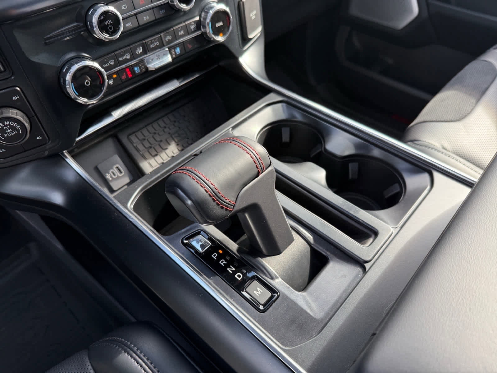 Used 2025 Ford F150 Raptor image 23