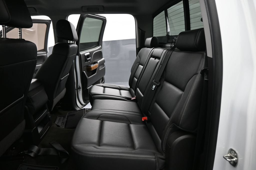 Used 2018 Chevrolet Silverado 1500 LTZ AWD/4WD image 18