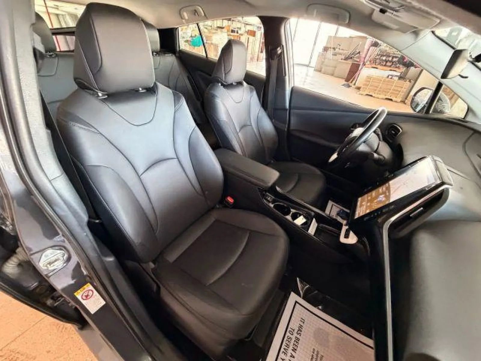 Used 2017 Toyota Prius Prime Premium FWD image 17