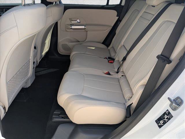 Used 2025 Mercedes-Benz GLB 250 image 16
