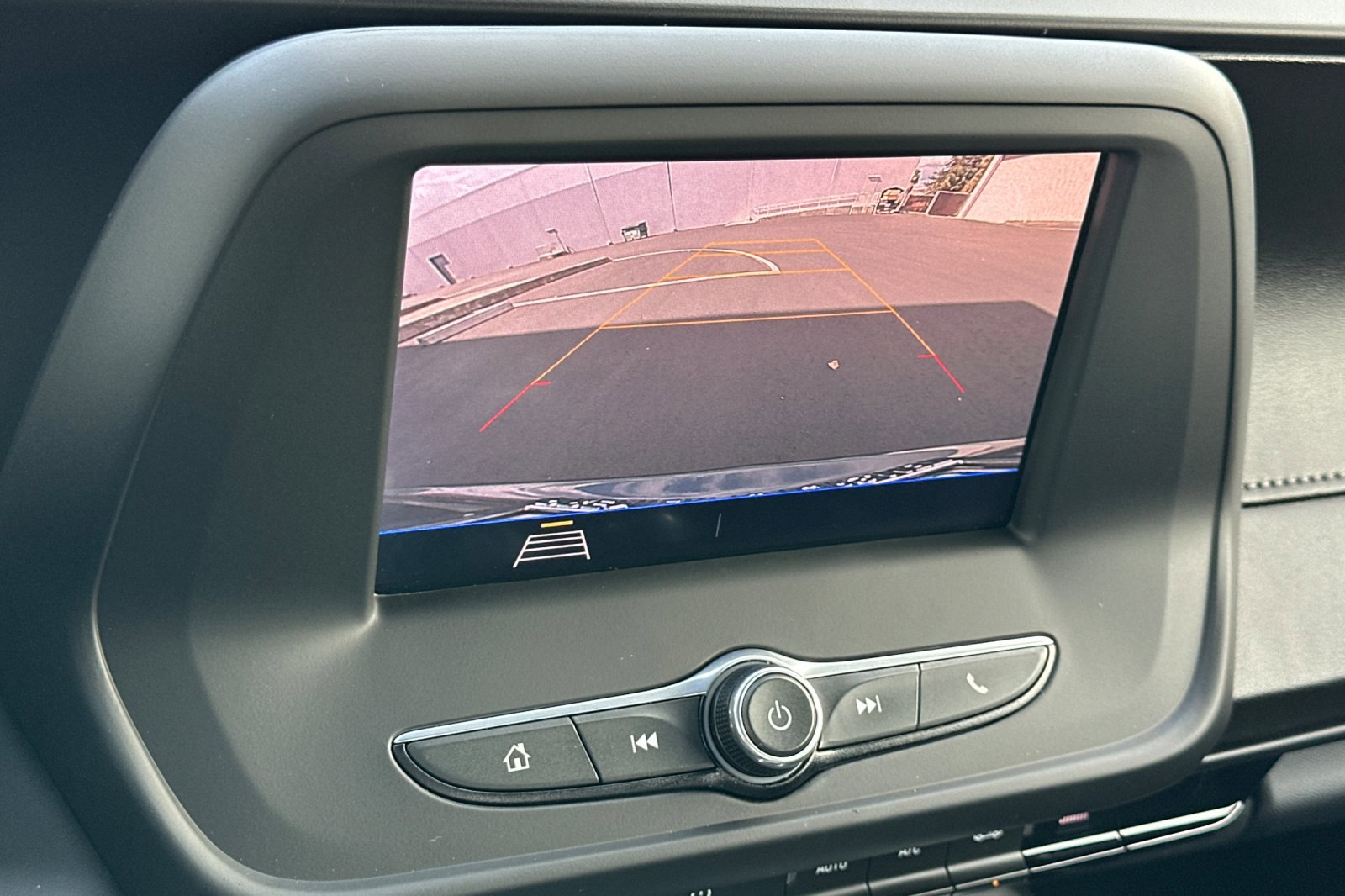 Used 2020 Chevrolet Camaro LT image 26