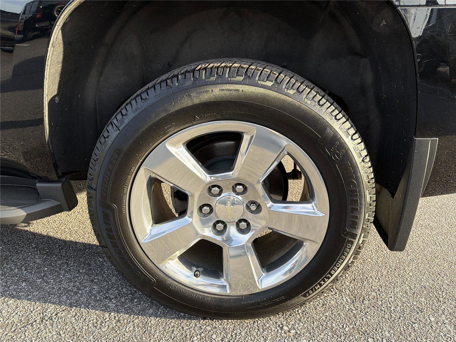 Used 2017 Chevrolet Tahoe LT w/ Luxury Package AWD/4WD image 20