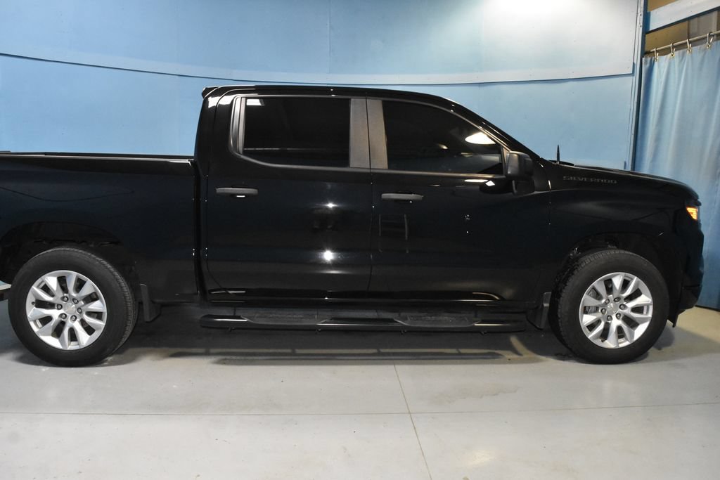 Used 2022 Chevrolet Silverado 1500 Custom AWD/4WD image 18