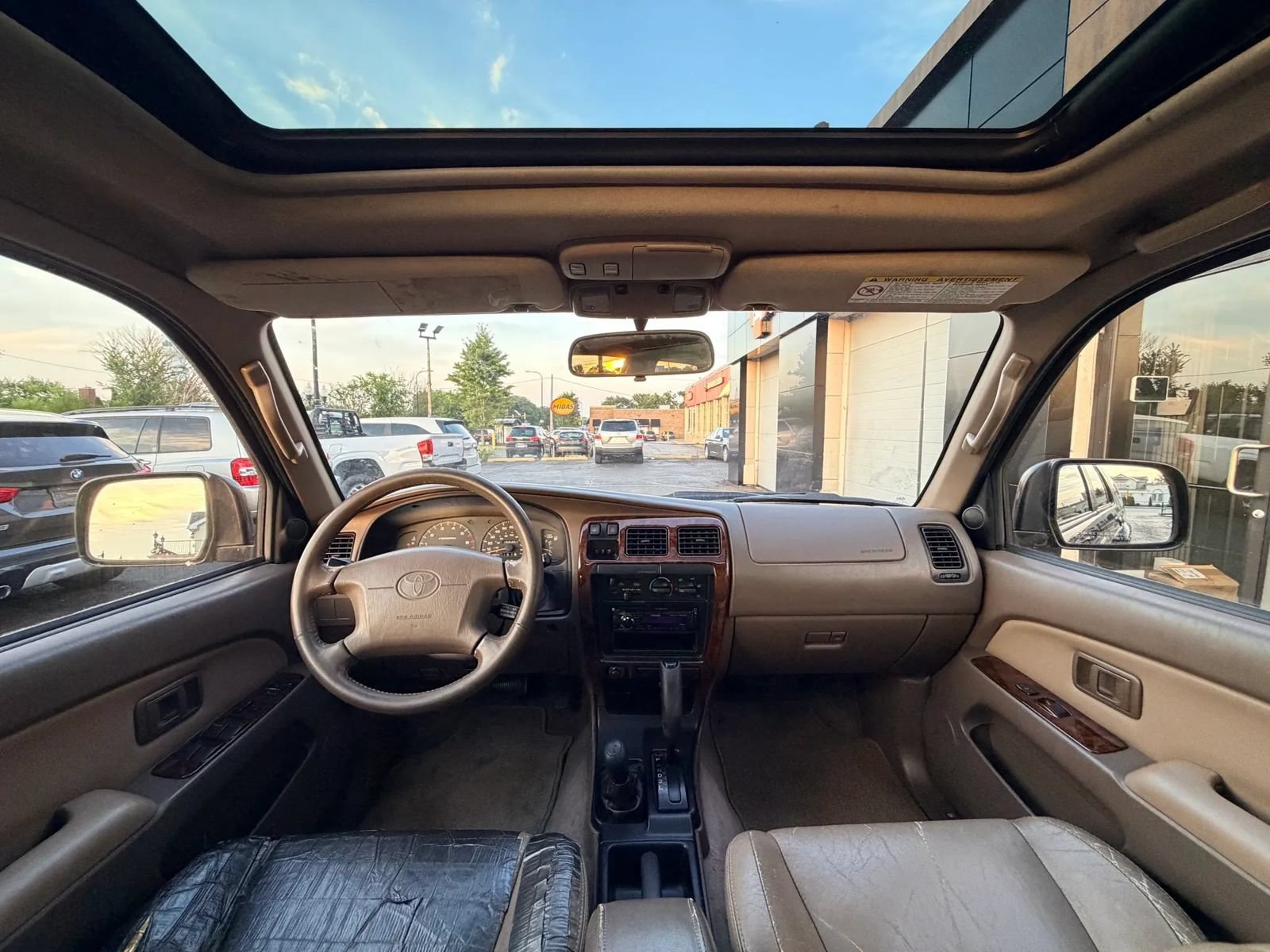 Used 1998 Toyota 4Runner Limited AWD/4WD image 12