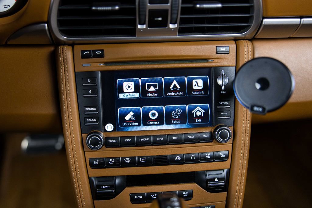 Used 2011 Porsche 911 Turbo S image 29