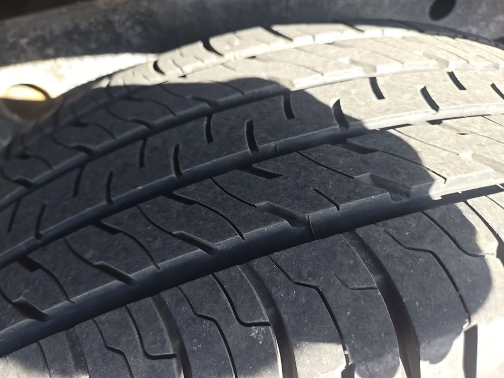 Used 2018 Nissan Frontier SV image 27
