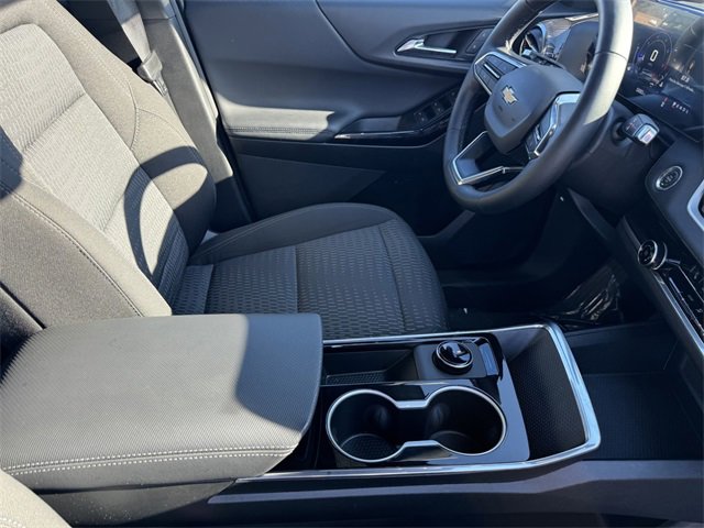 Used 2026 Chevrolet Equinox LT image 6