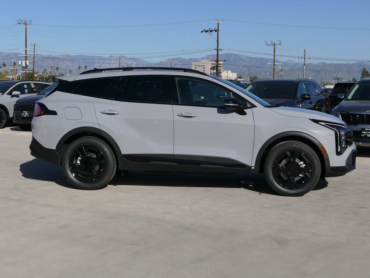 New 2026 Kia Sportage X-Line image 2
