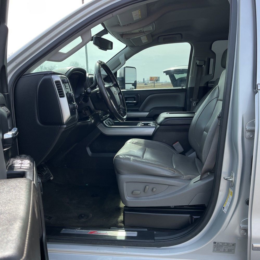 Used 2016 Chevrolet Silverado 2500 LTZ w/ Z71 Package, Off-Road image 12