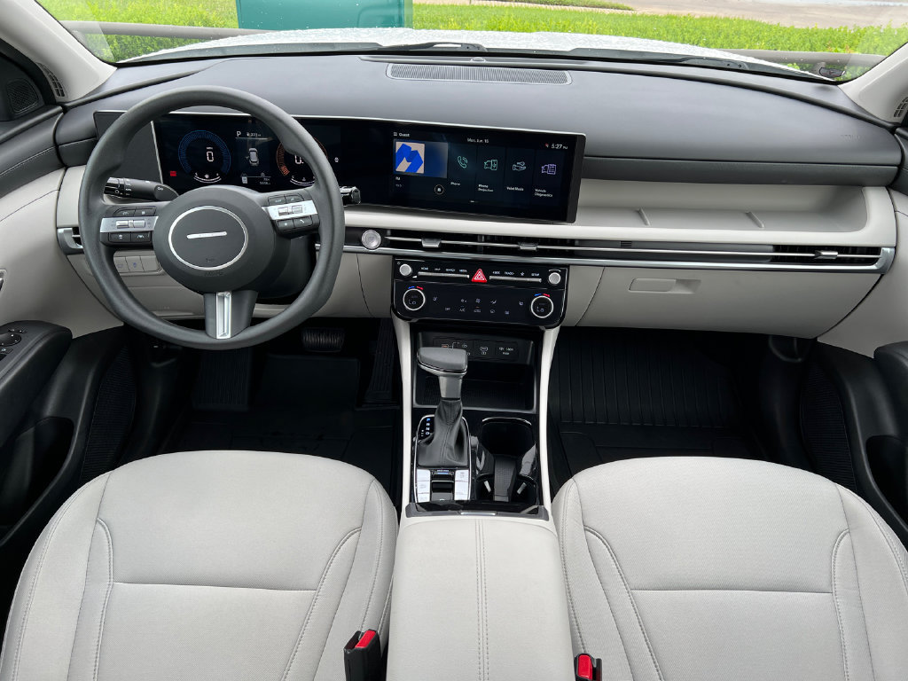 Used 2026 Hyundai Tucson SEL FWD image 22