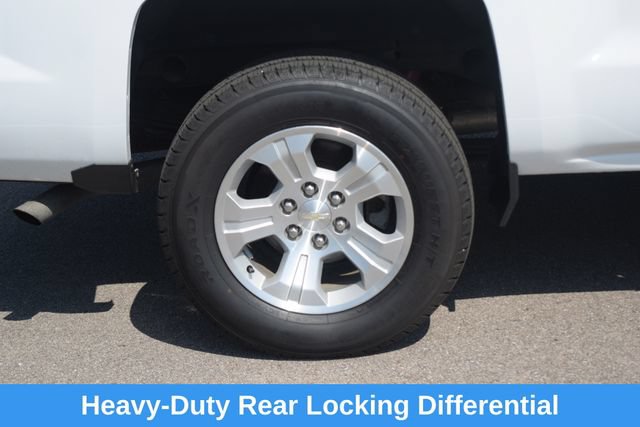 Used 2017 Chevrolet Silverado 1500 LT w/ All Star Edition AWD/4WD image 29