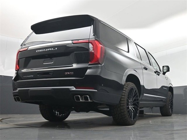 Used 2025 GMC Yukon XL Denali w/ Sun & Power Step Package image 54