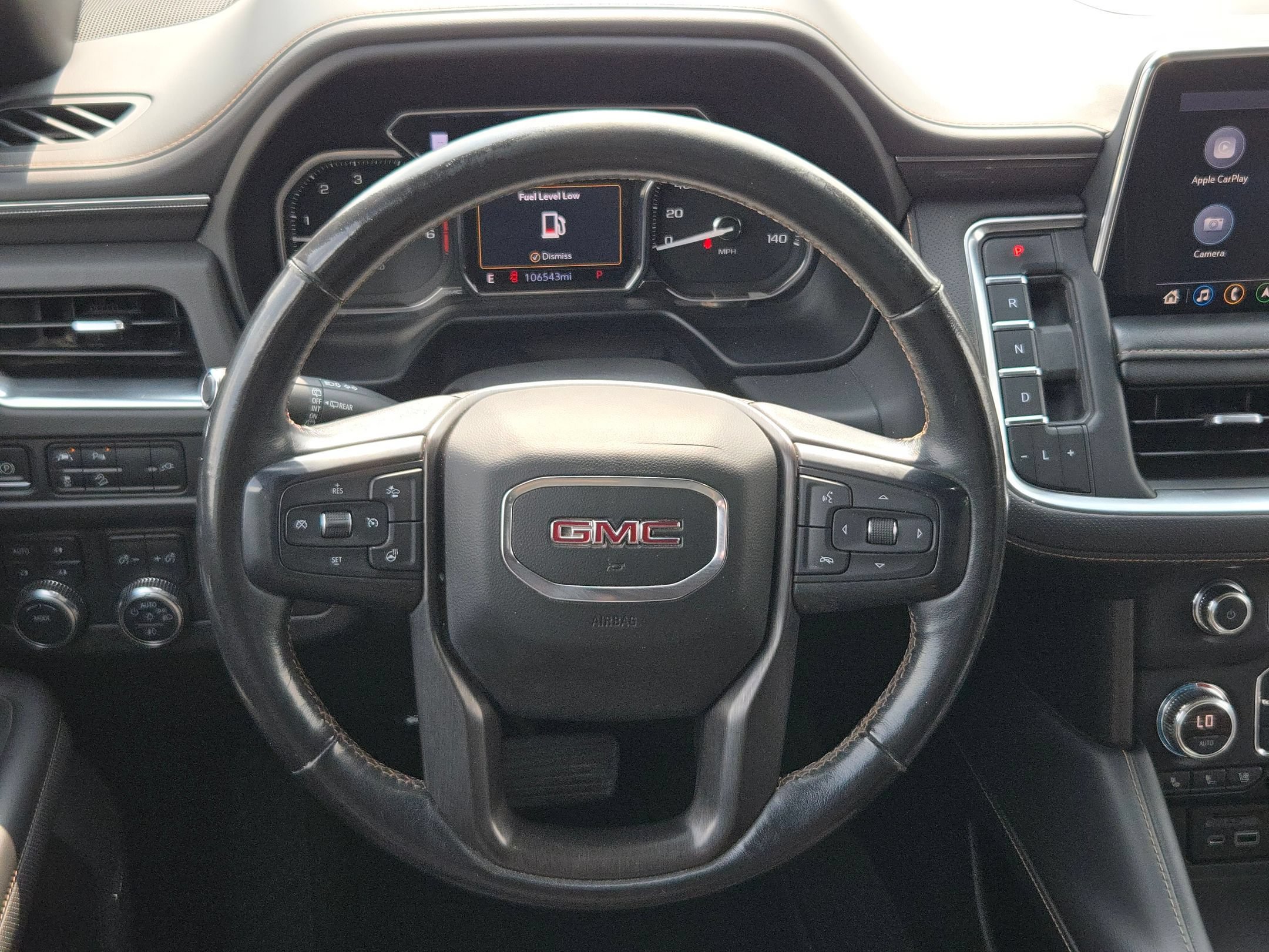 Used 2021 GMC Yukon XL AT4 w/ AT4 Premium Package AWD/4WD image 19