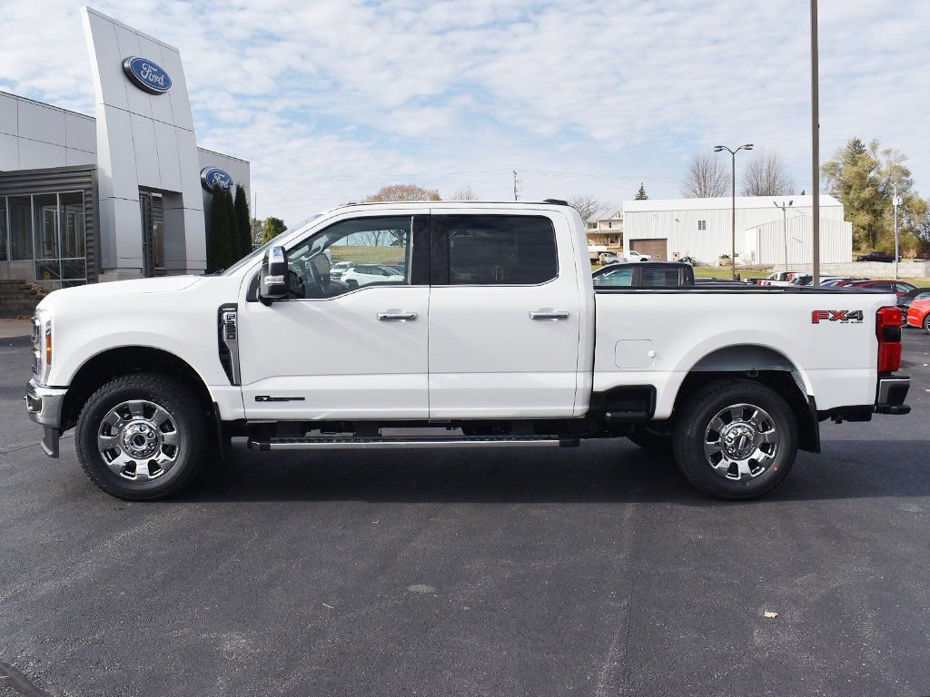 New 2026 Ford F250 Lariat w/ Chrome Package image 2